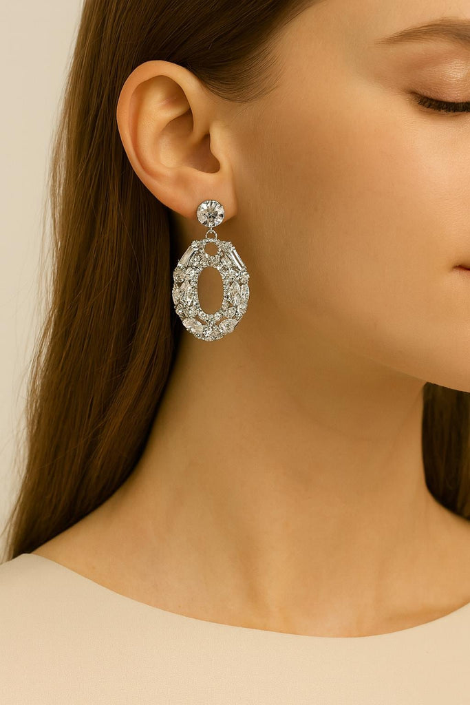 타원 컷 에끌라 귀걸이