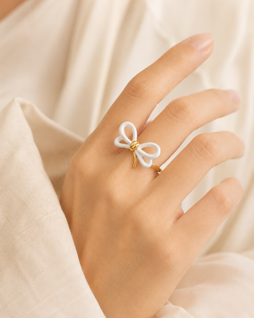 Noir & Blanc Bow Ring