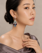 Laden Sie das Bild in den Galerie-Viewer, Opal Fantasy Drop Earrings