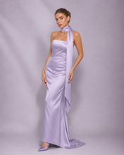 Muatkan imej ke dalam penonton Galeri, Radiant Path: Petit Halo Bridesmaid Earrings
